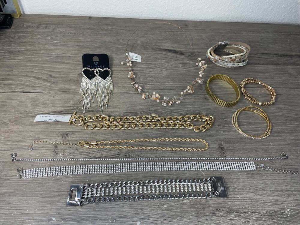 Fashion Jewelry Lot 10pc NWT Claire's Windsor Gold Silver Rhinestone Bracelets